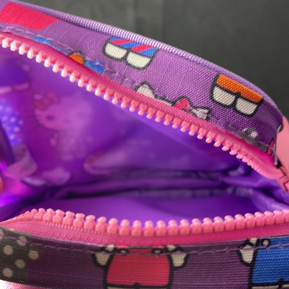 Hello Kitty Sanrio Adjustable Crossbody Purse Bag - Picture 7 of 7